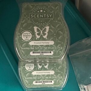 Scentsy Frosted Fantasy Wax Bar - Sage Green